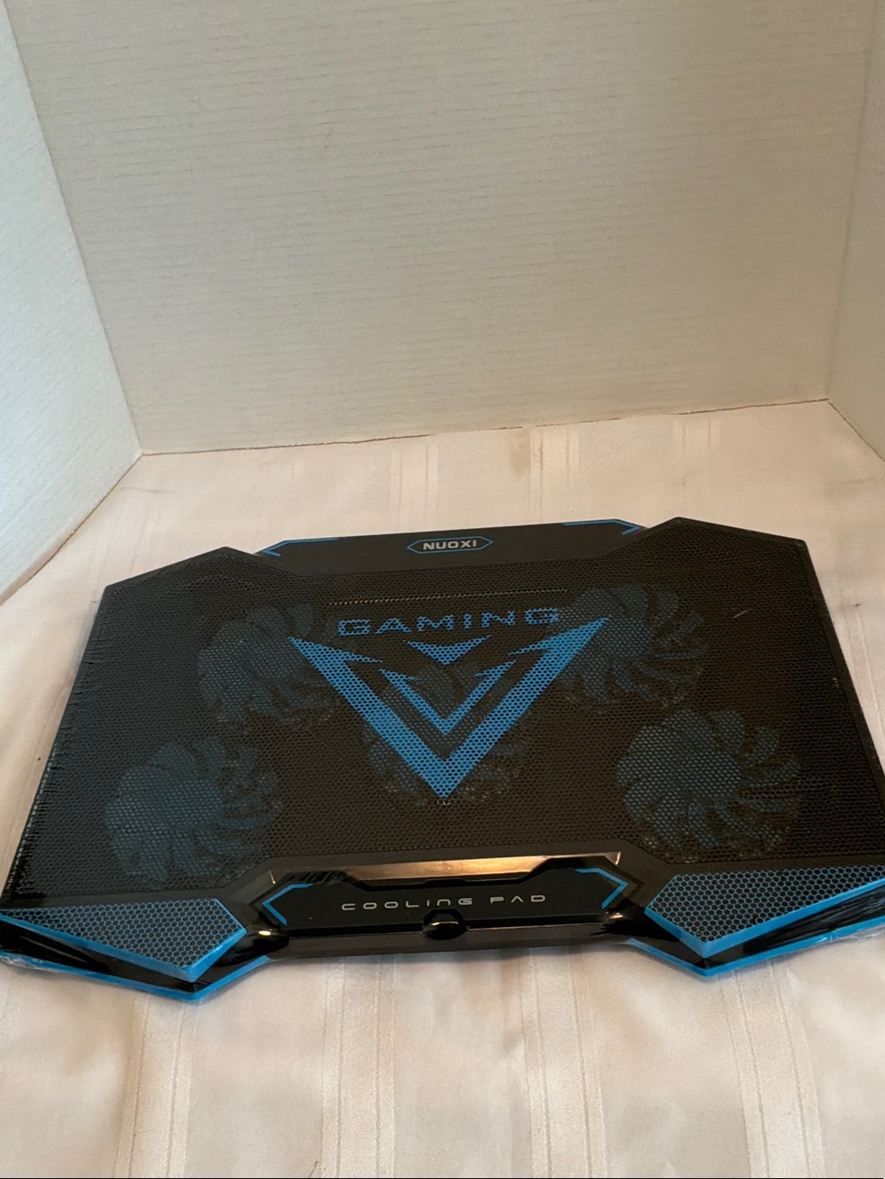 Nuoxi blue& Black Gaming Laptop Cooling Pad 5 fans sealed
